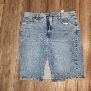Banana Republic denim skirt size 16